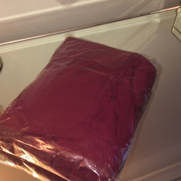 ❤️SOLD❤️Lulus Burgundy Dress - Picture 7 of 8